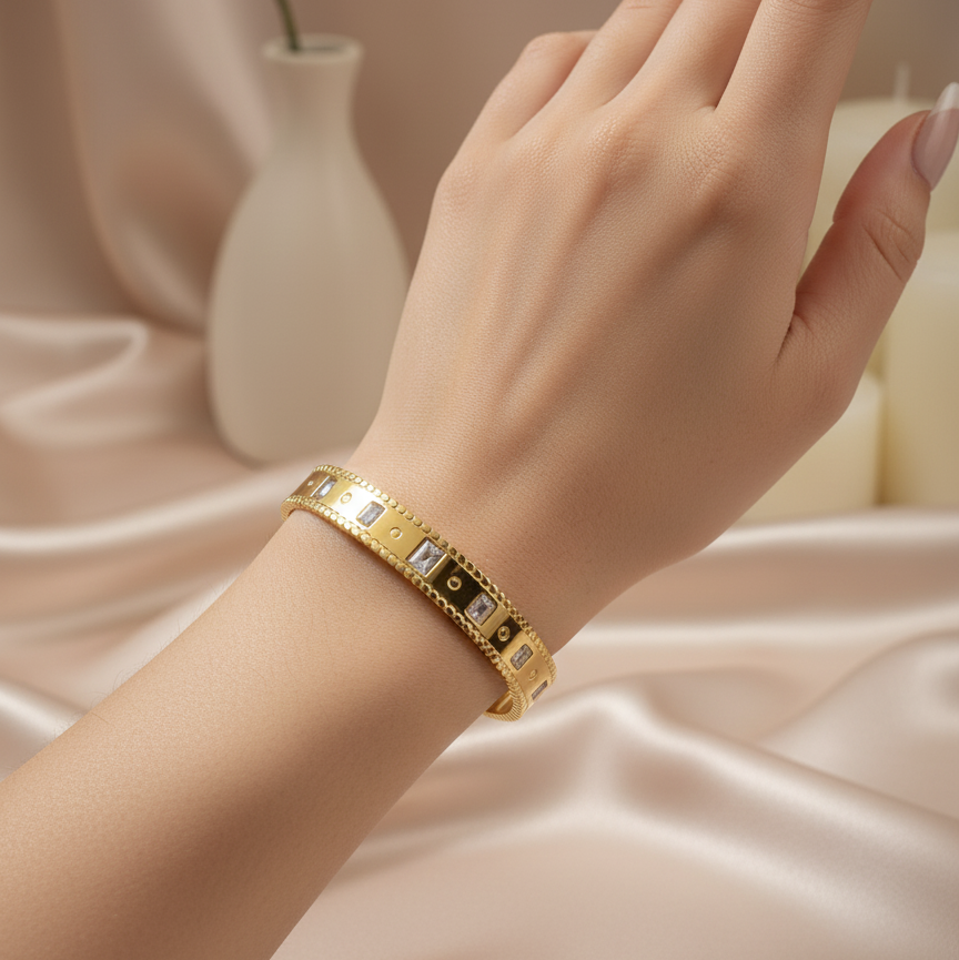 Regal Bracelet